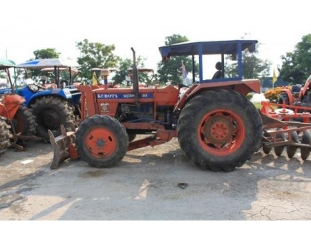KUBOTA M7500 ACL